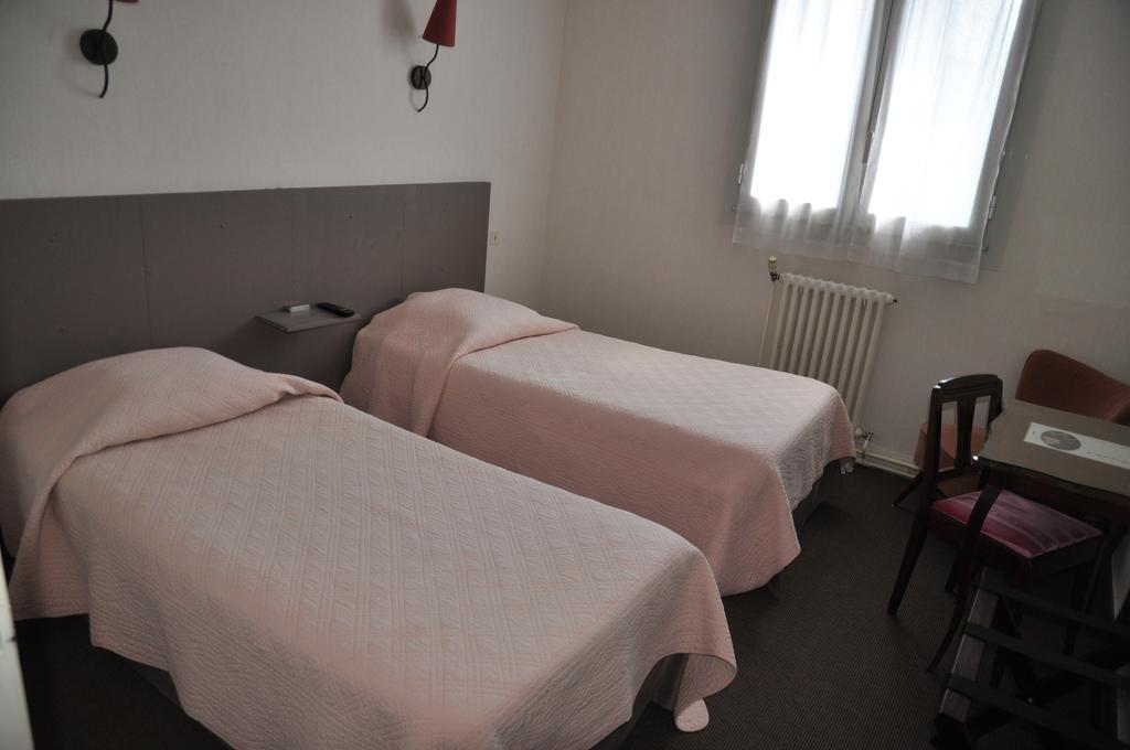 Auberge Des Platanes 라로크가지악 객실 사진